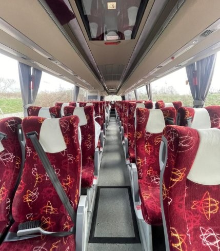 29-71 seat coach interior